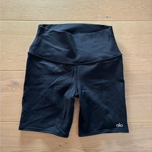 Alo High-waist Biker Shorts - Black, small
